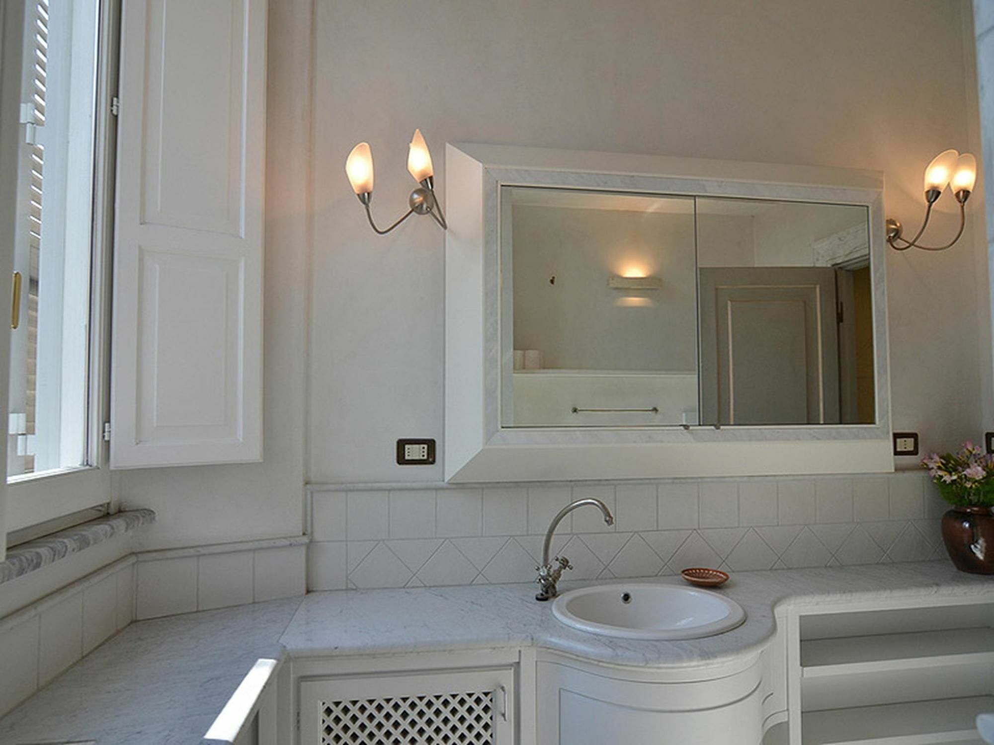 Apartment Piazza Di Spagna Golden Rome