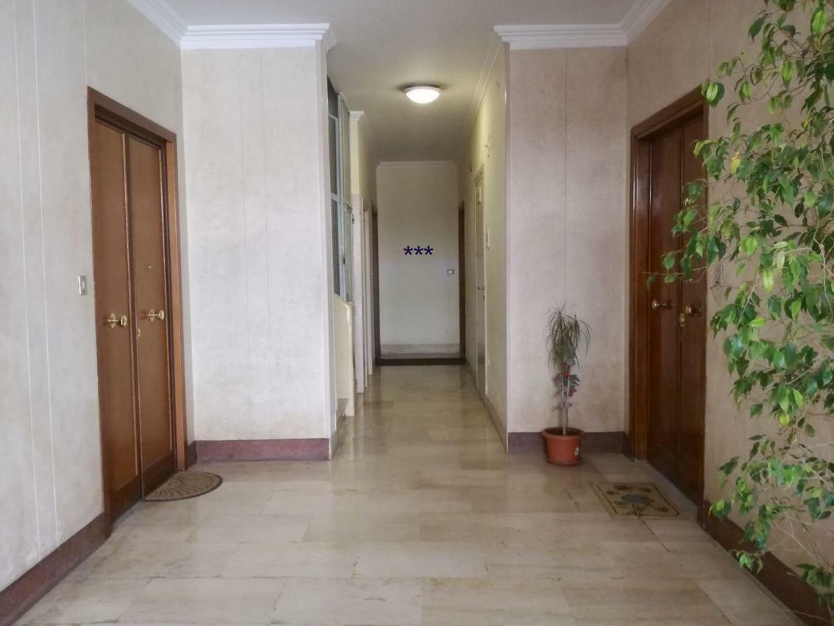 Apartment White Rome