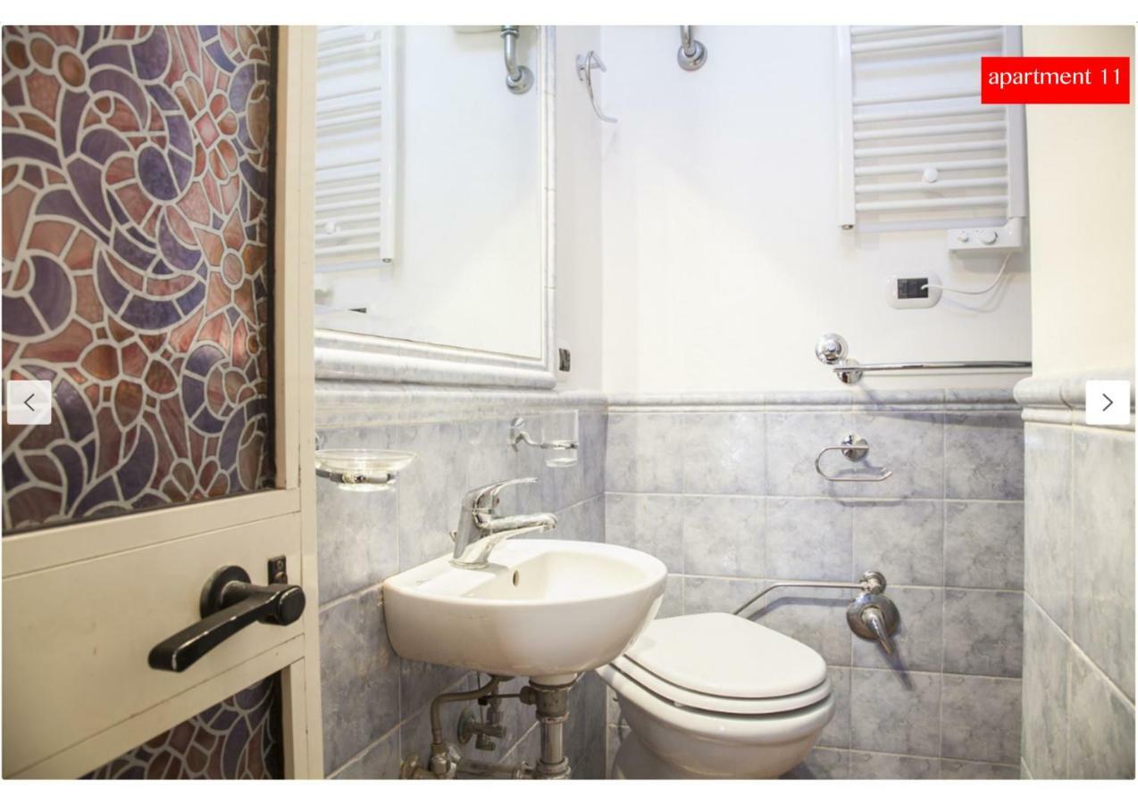 M9 Pantheon Attic 11 * Rome
