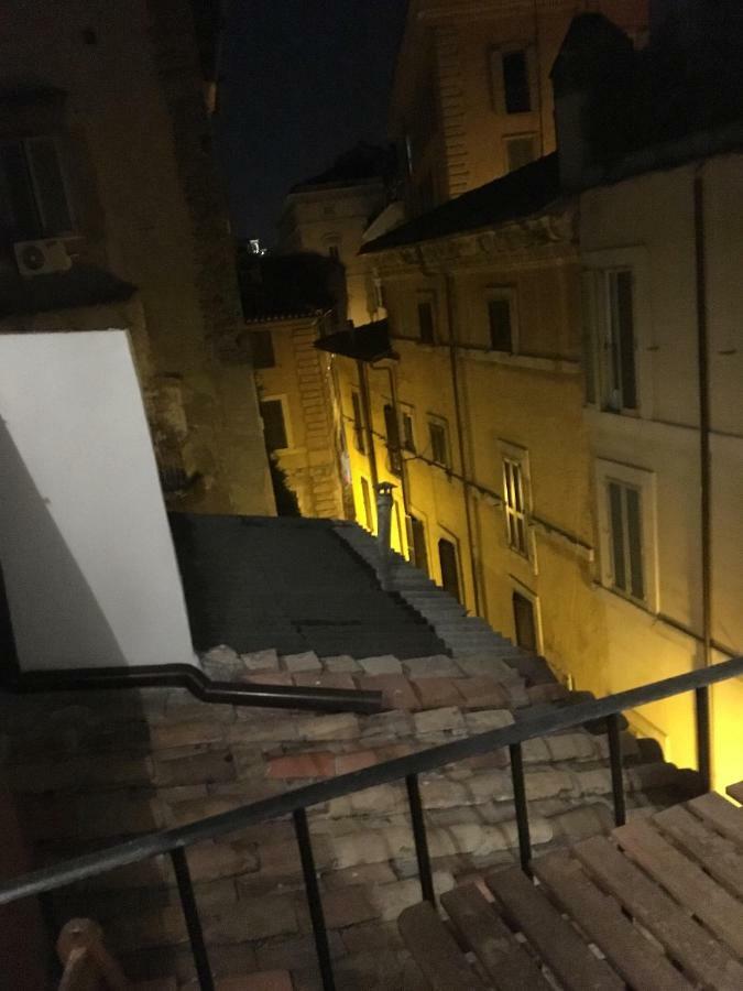 Apartment M9 Pantheon Attic 11 Rome