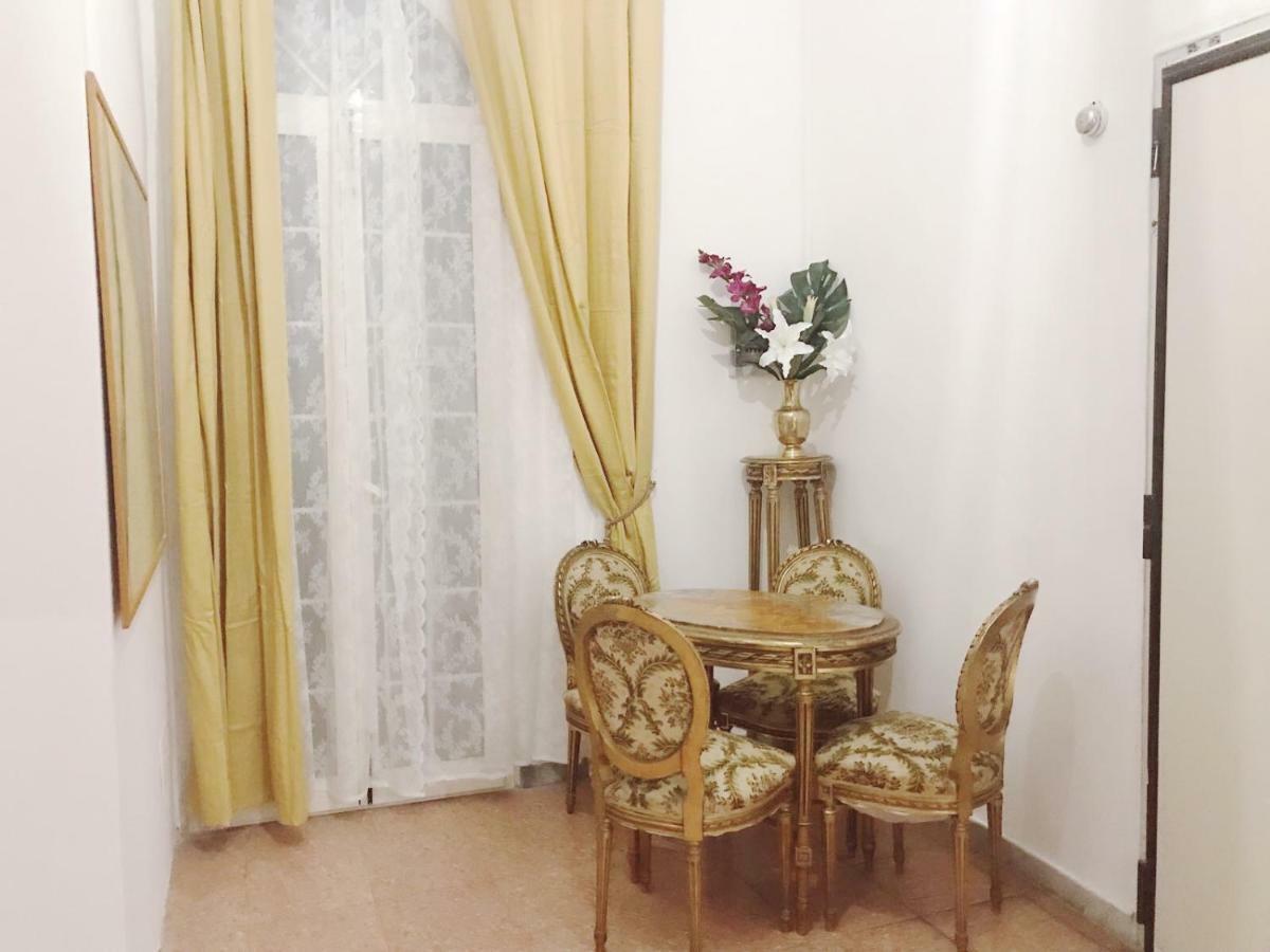 Rondanini Appartamento Roma