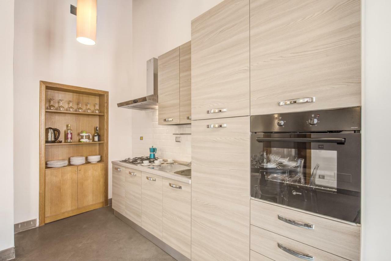 Via Sistina - Within Walking Distance Of Everything Rome