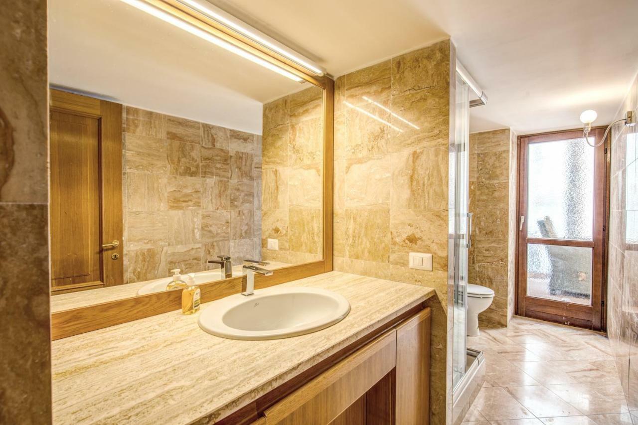 Via Sistina - Within Walking Distance Of Everything * Rome