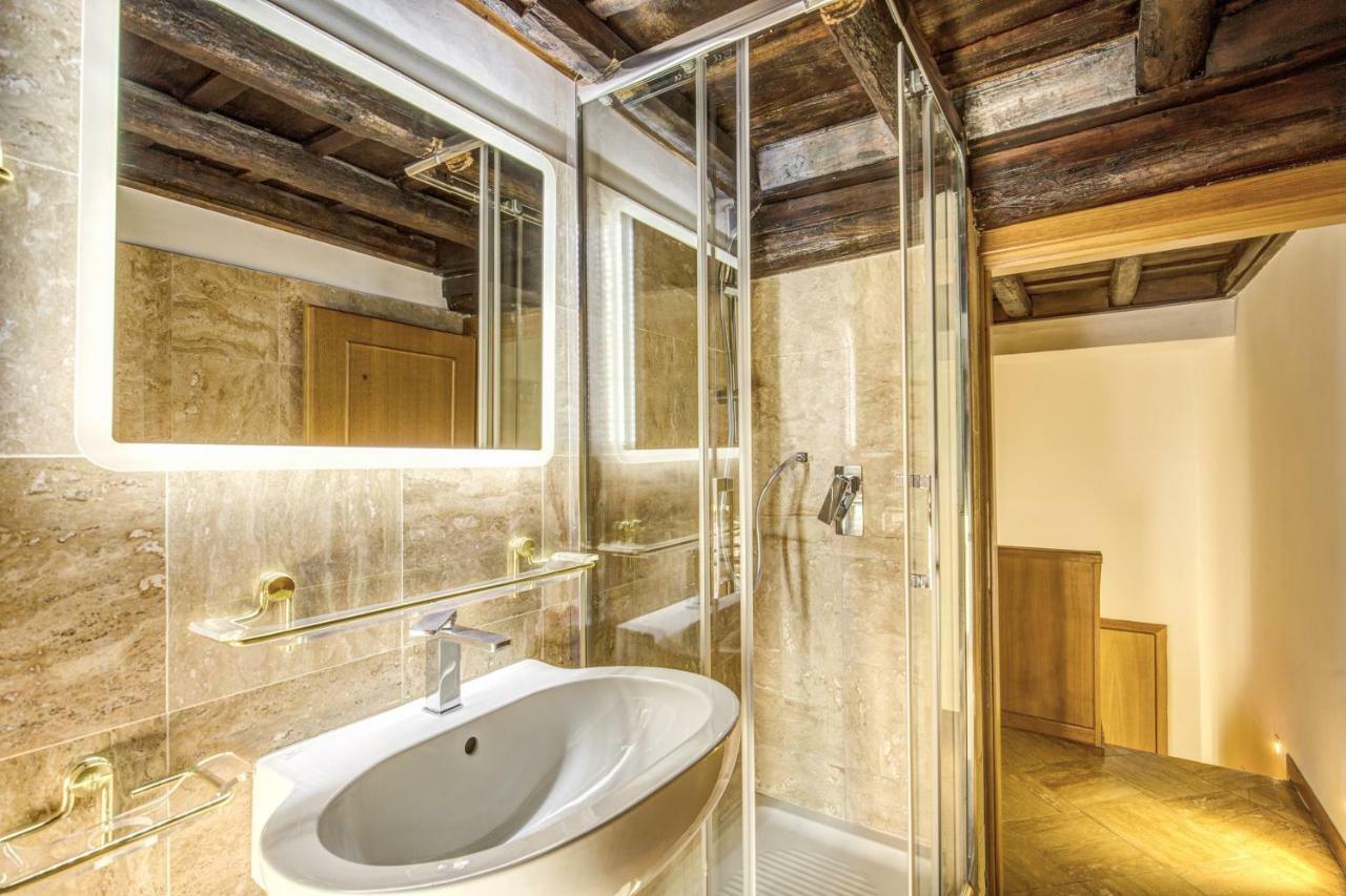 Via Sistina - Within Walking Distance Of Everything Apartment Rome
