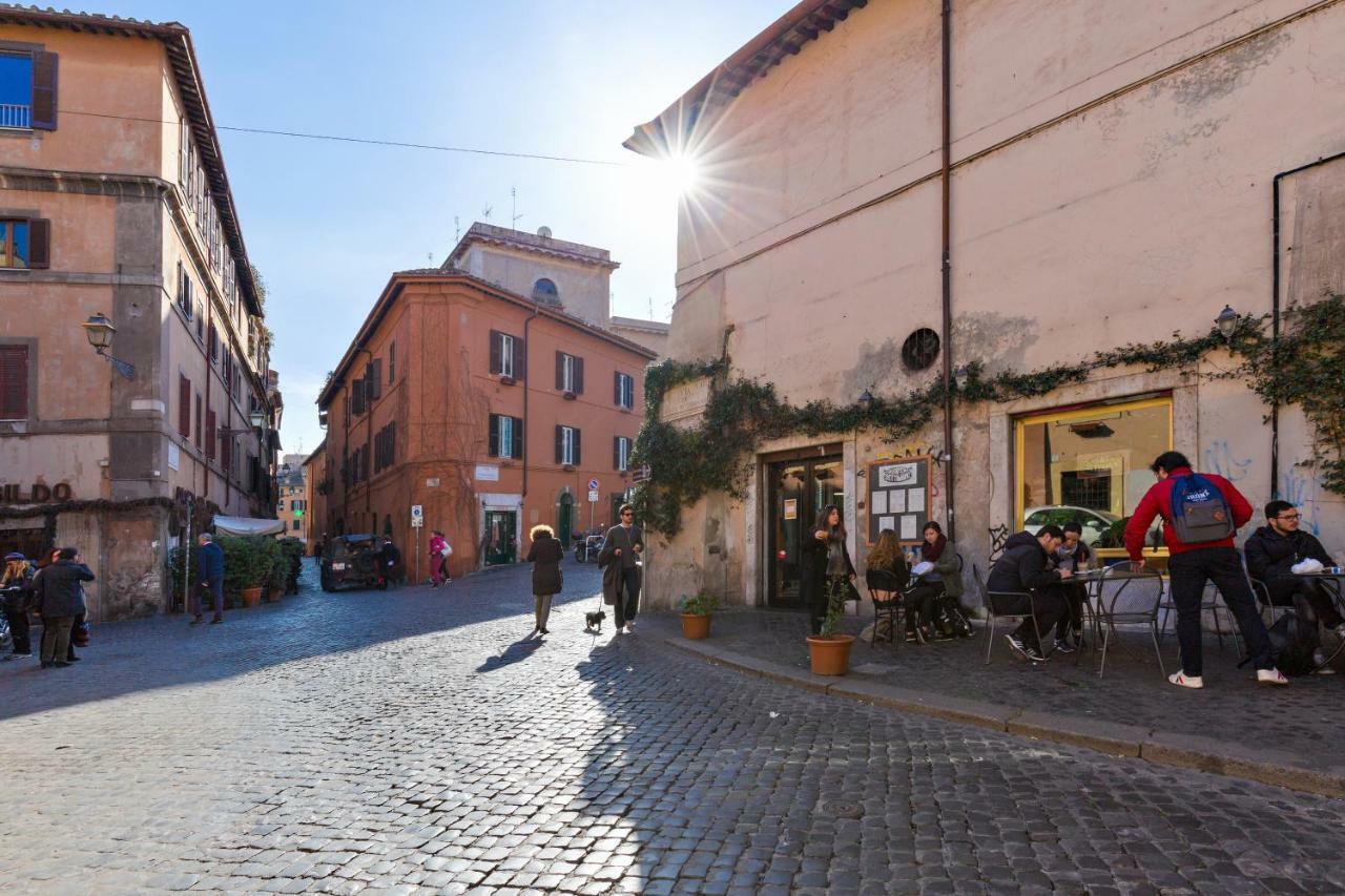 Holiday home Enchanting Loft In Trastevere