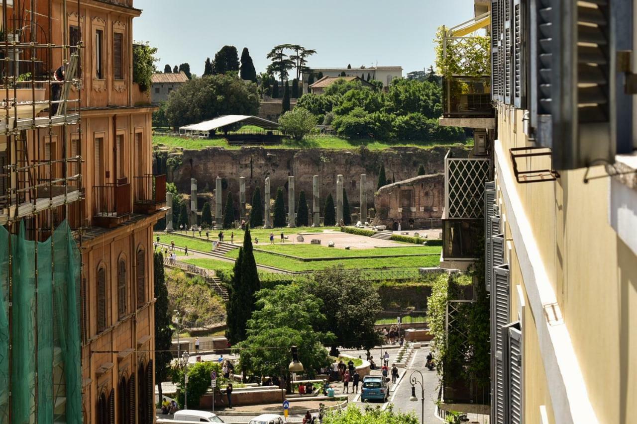 Colosseo Flats And Penthouse *