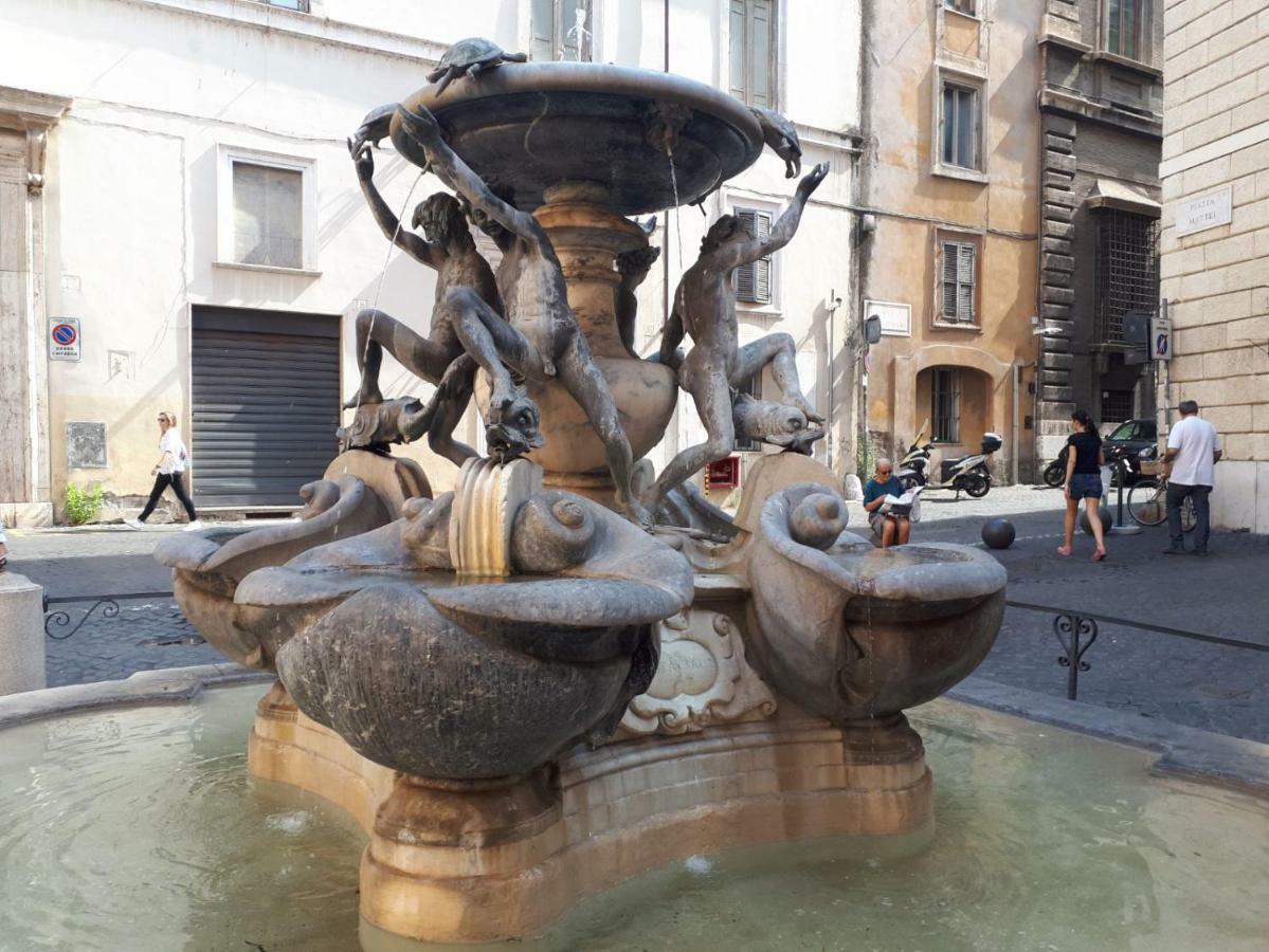 Portico D'ottavia Apartment *
