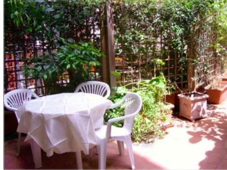 Apartment Pantheon, Campo De Fiori Mini Garden *