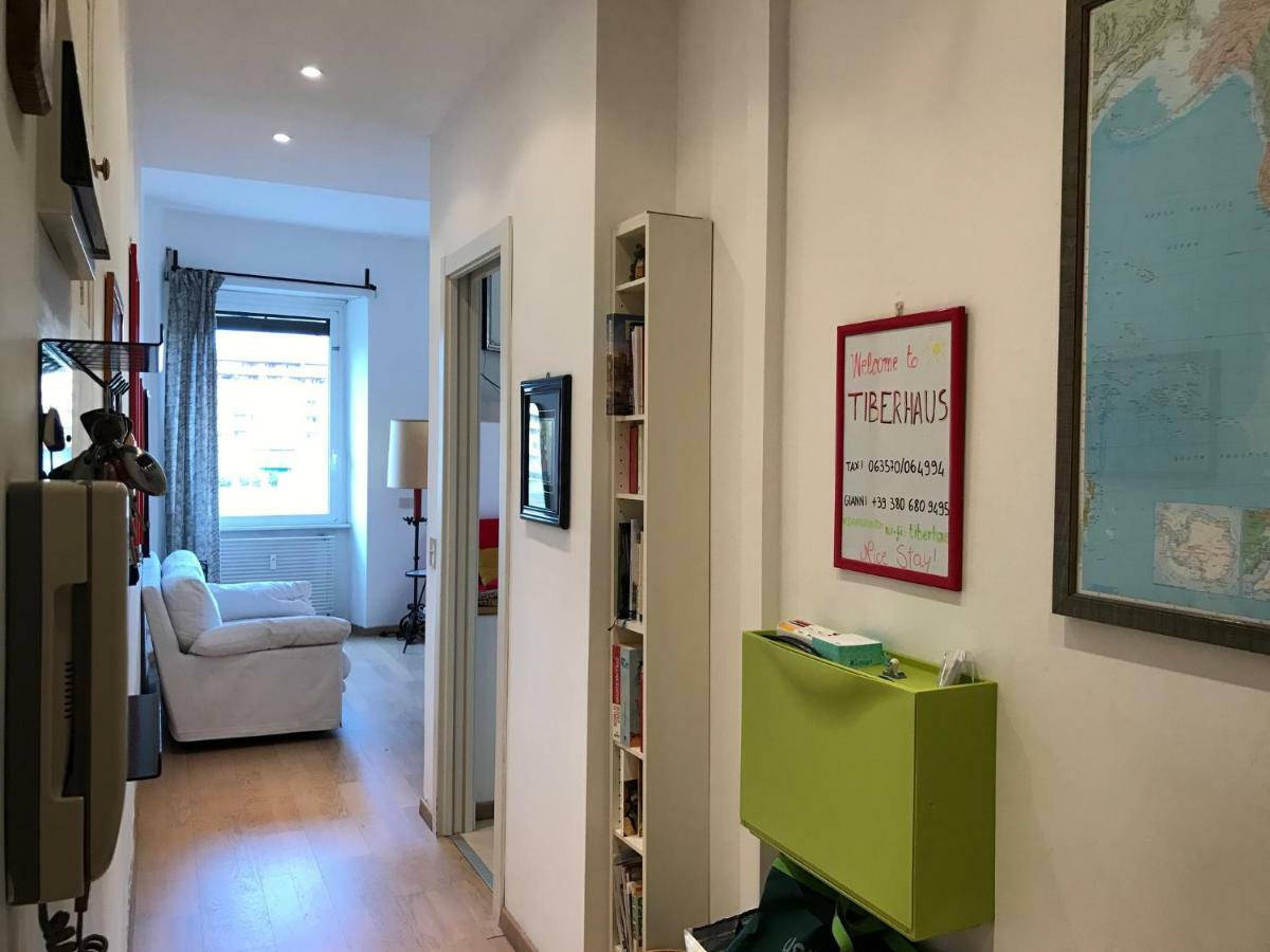Tiberhaus Apartment *