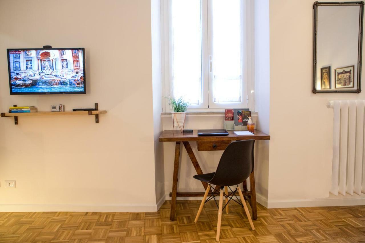 Amazing Trevi Fountain Apartment Rome