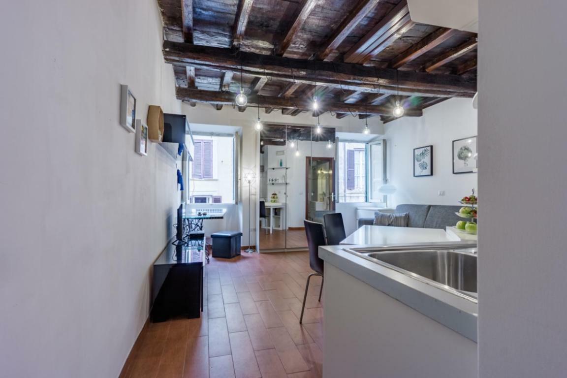 Urbana Coliseum House Rome