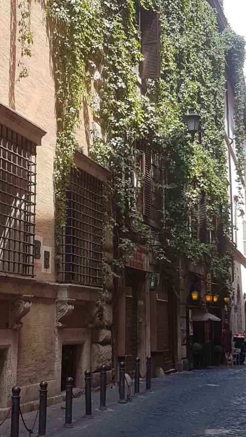 Simona Vicino A Piazza Navona Holiday home Rome