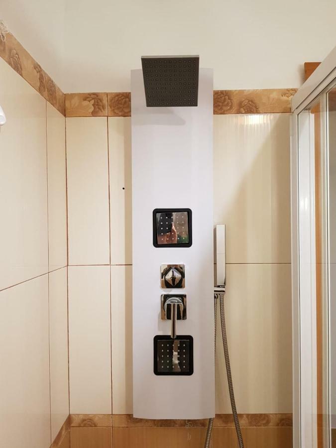 Interno Dieci Apartment Rome