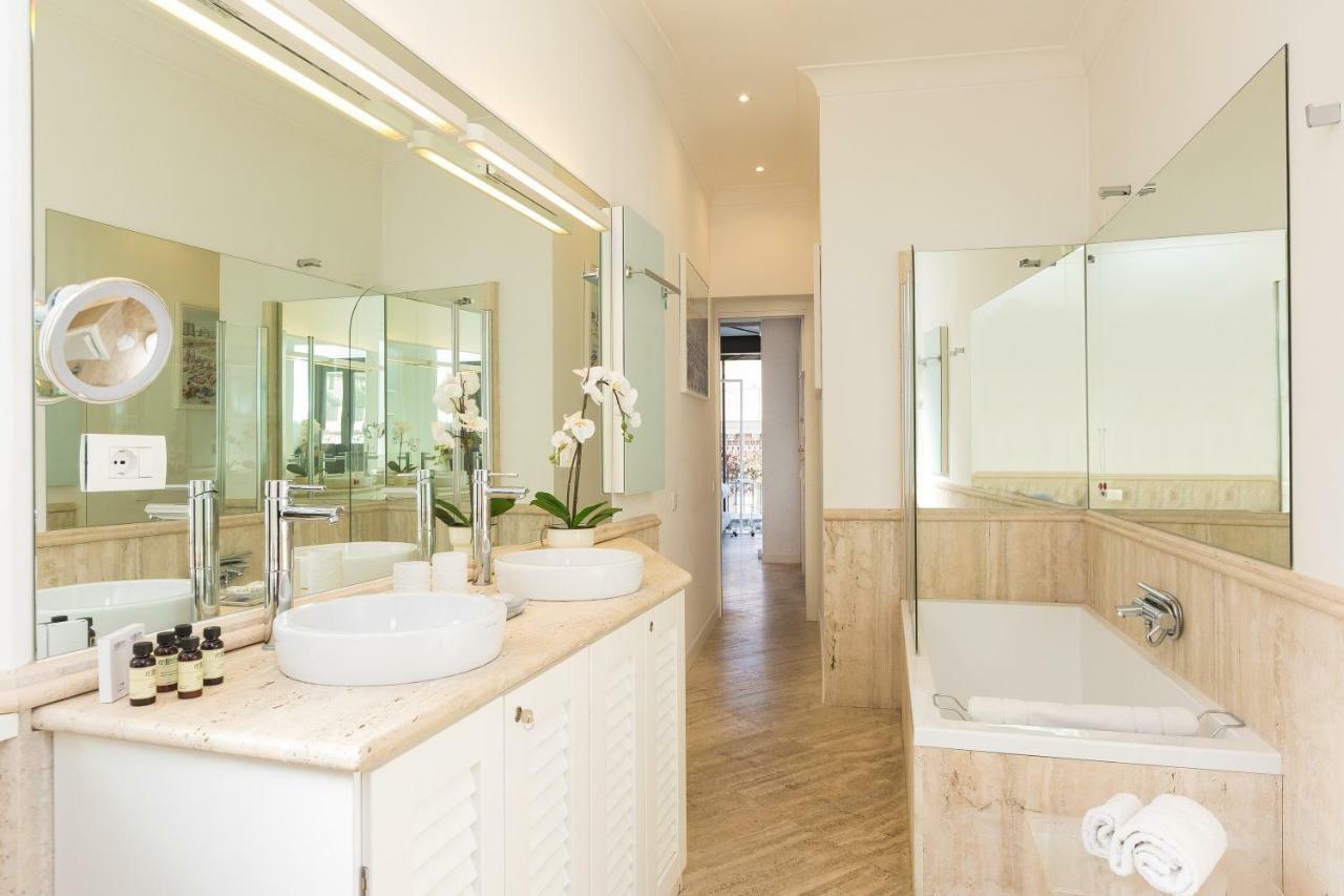 Amazing Penthouse Piazza Venezia Apartment Rome