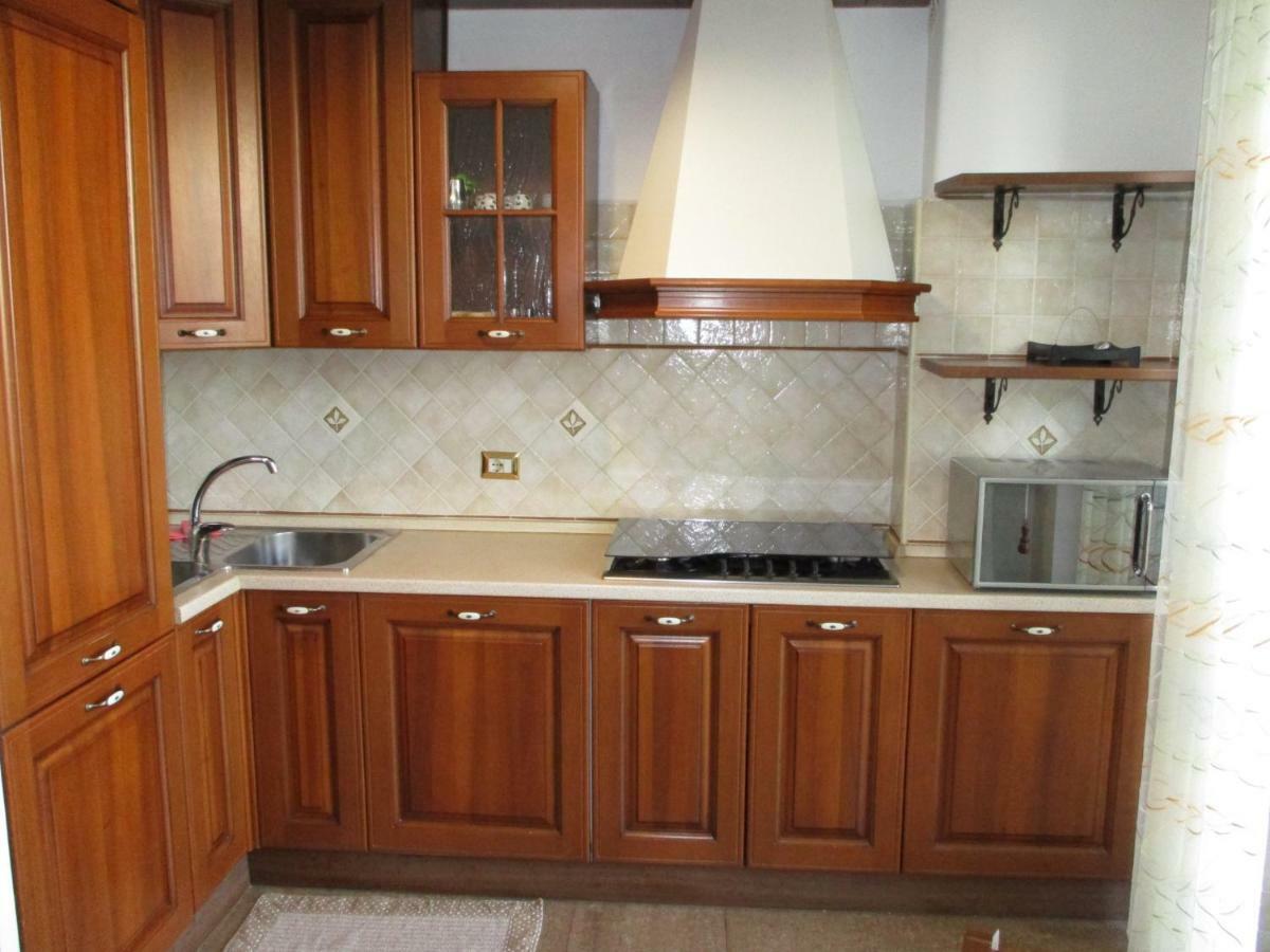 Interno Dieci *