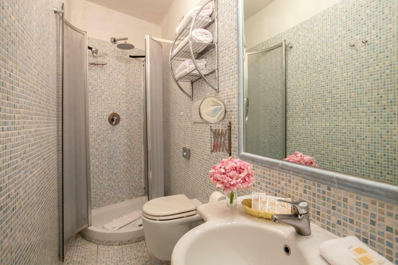 Residenza Canova Tadolini - 4* Rome
