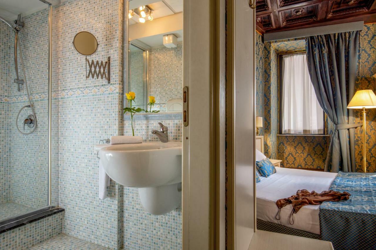 Residenza Canova Tadolini - Guest house