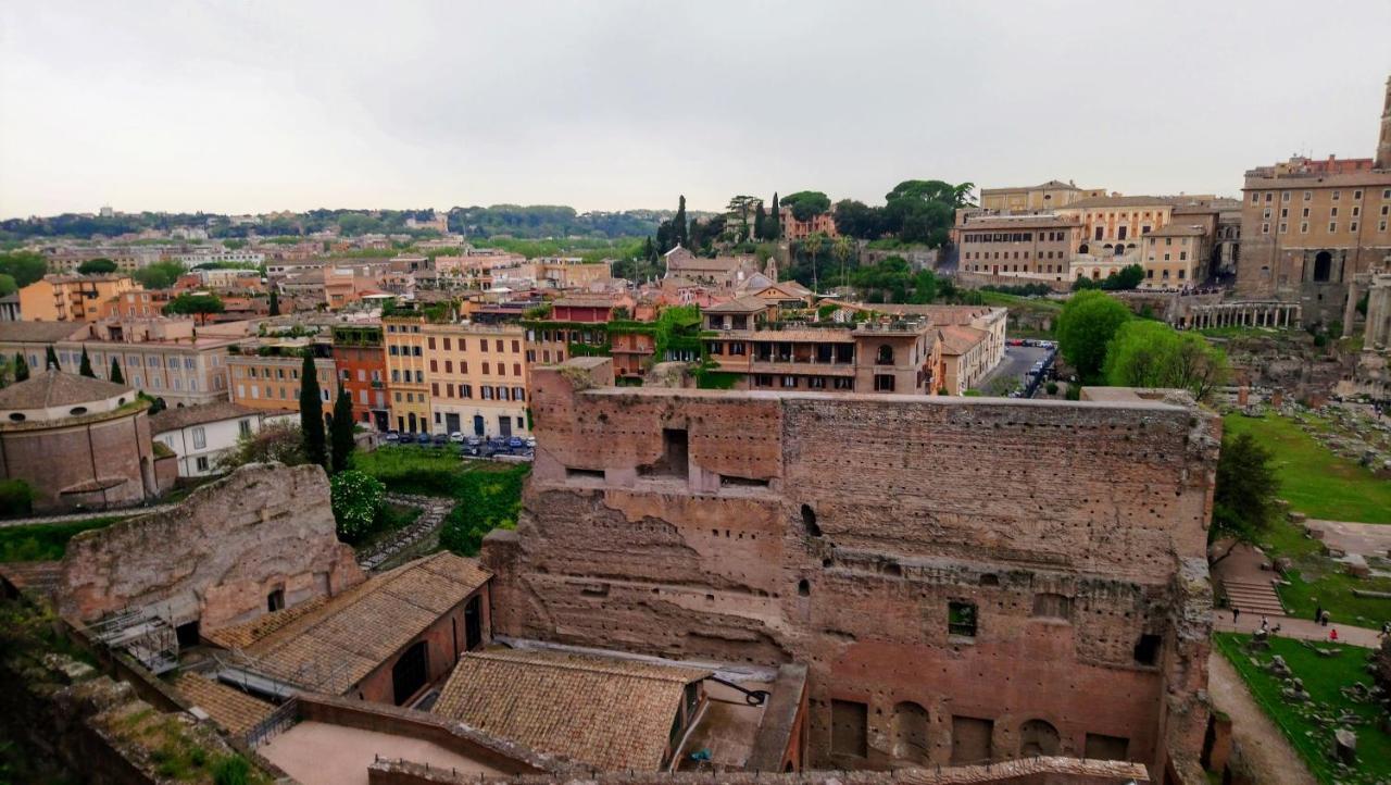 In 2 Apartment Rome