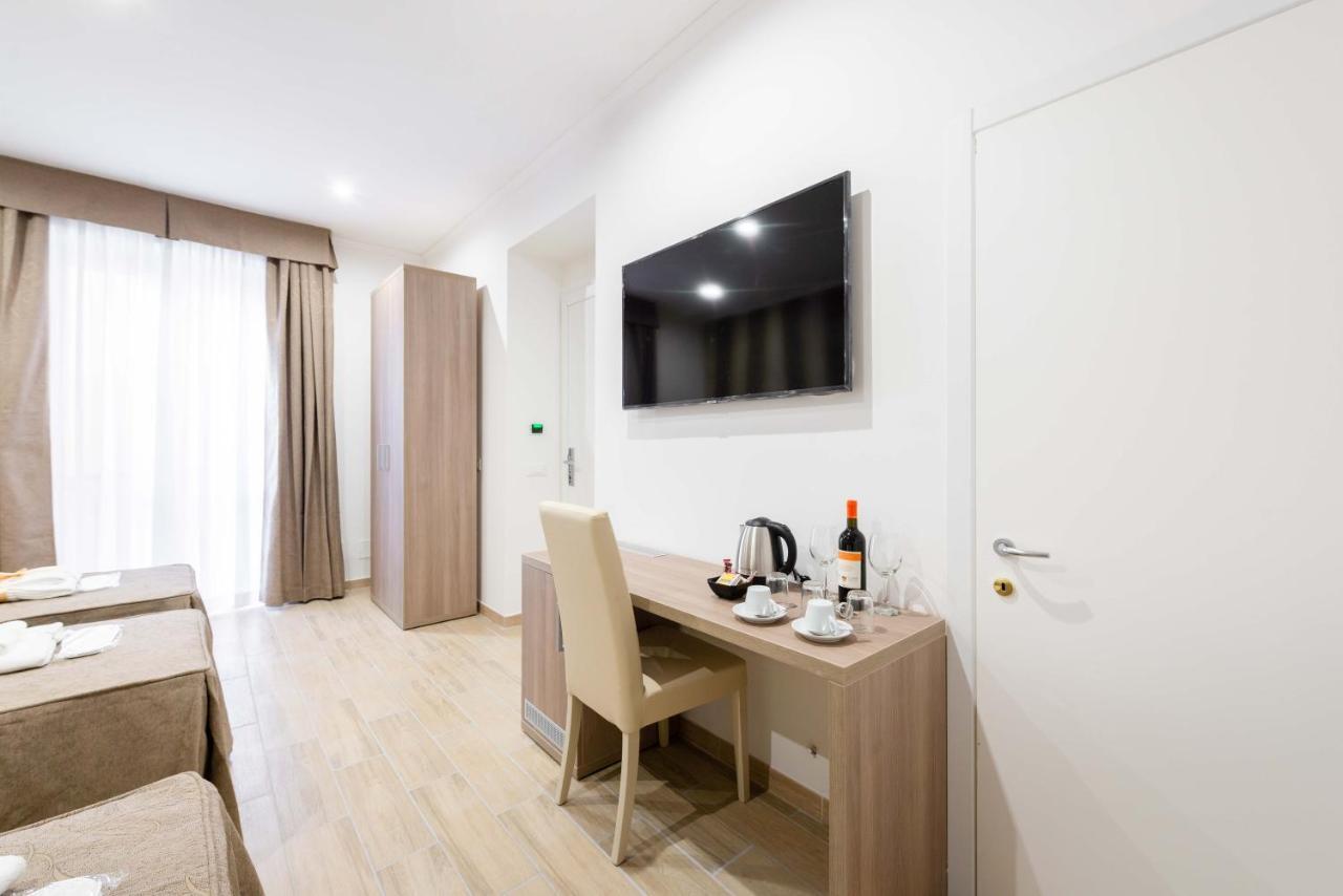 Cheri Luxury * Rome