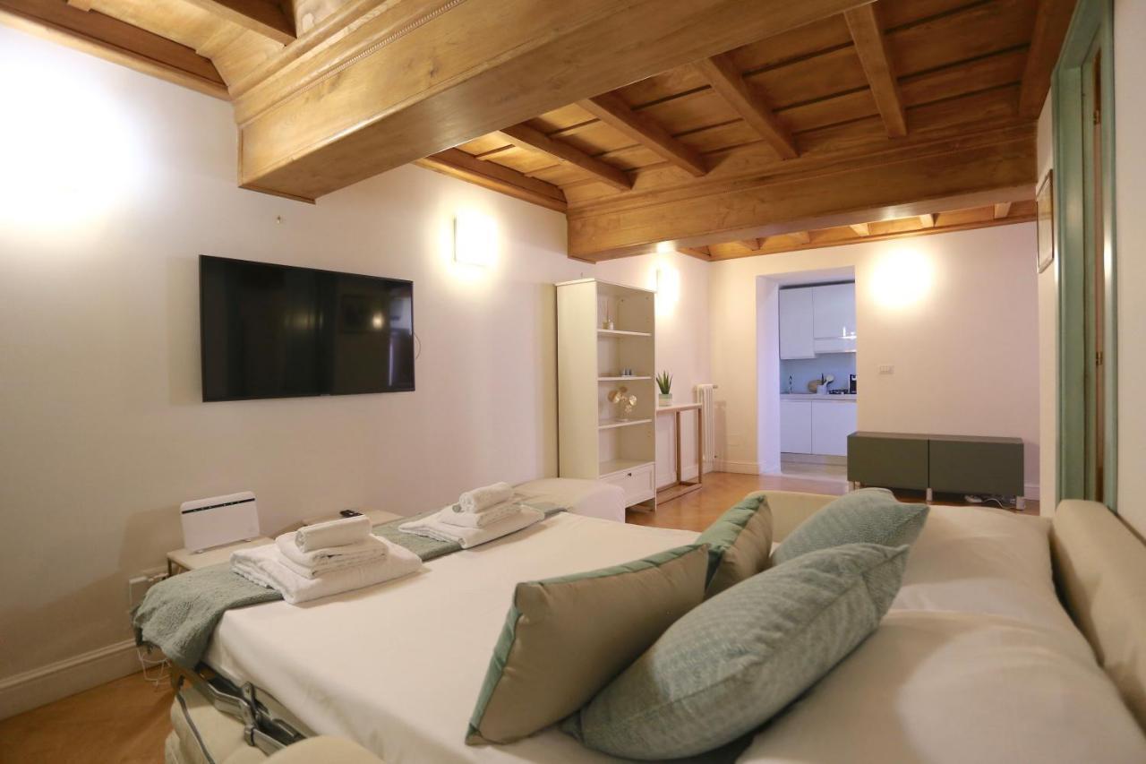 Maddalena 6 - Pantheon Apartment Rome