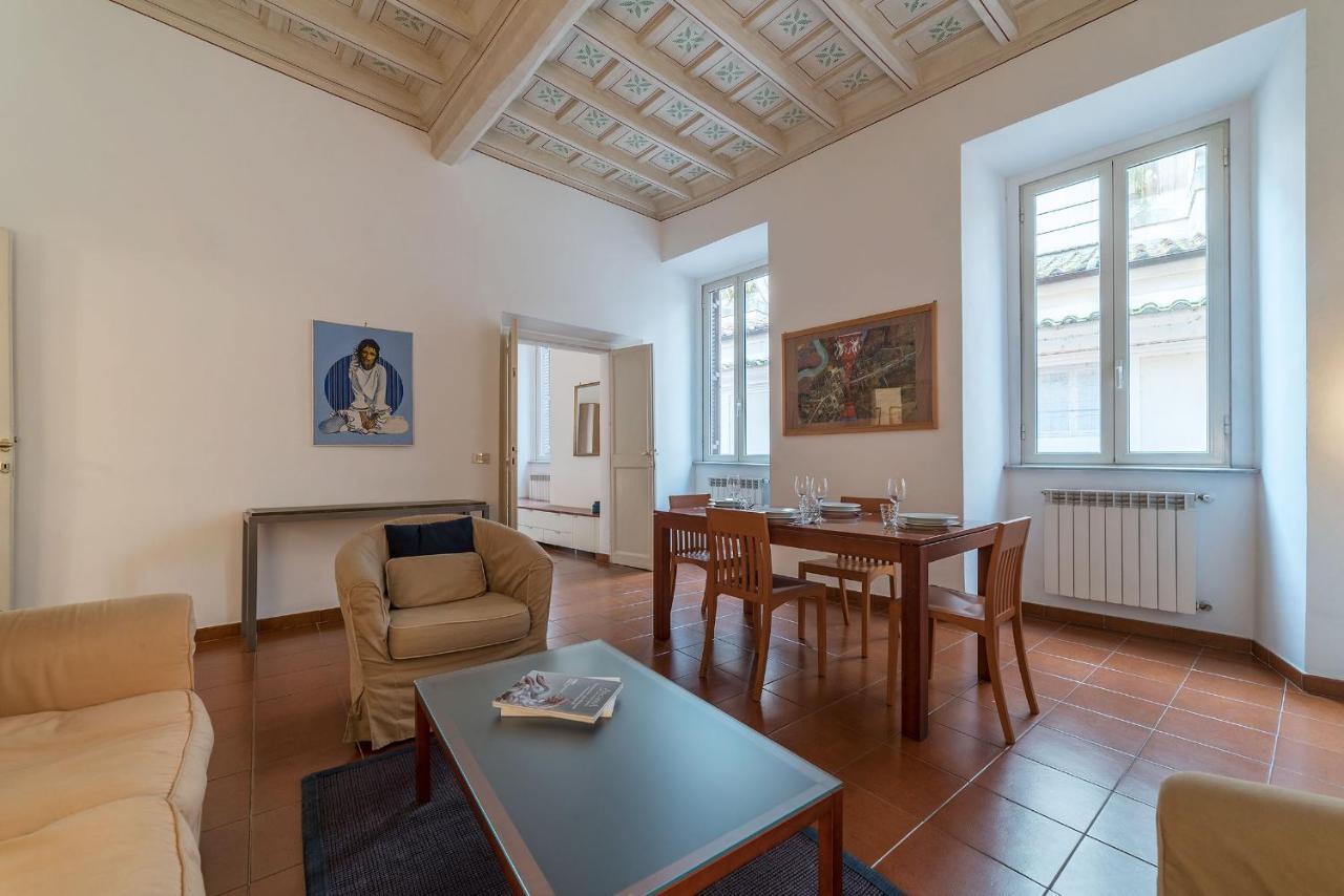Apartment History And Modernity Meet By Fromhometorome Rome