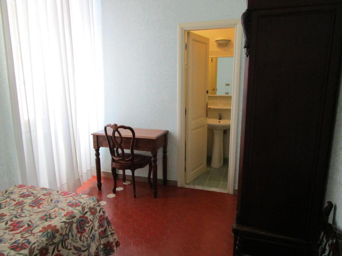 Casa S. Giuseppe Di Cluny Bed & Breakfast *