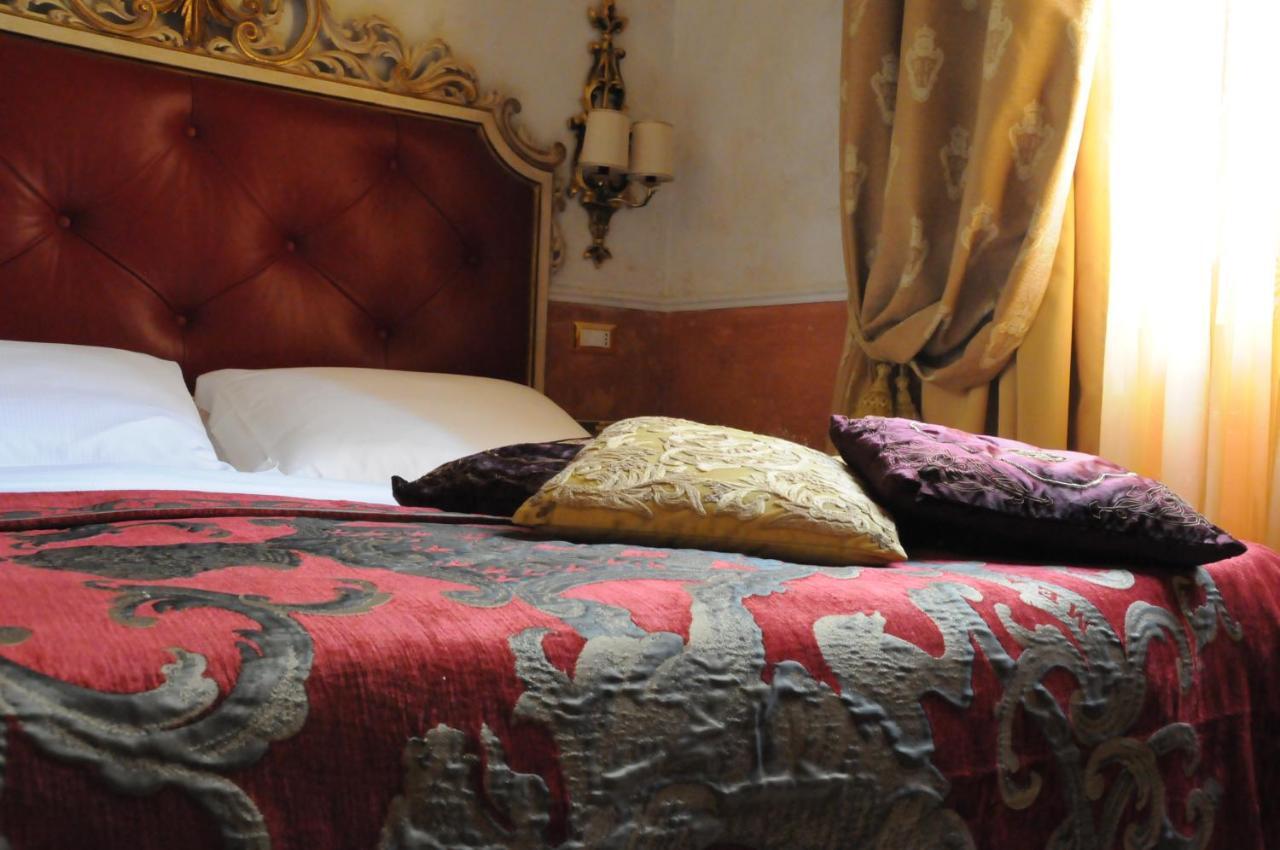 Romanico Palace Luxury &