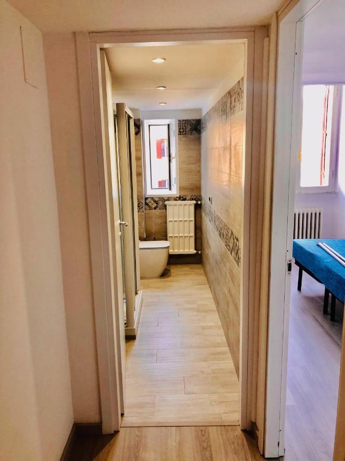 Heart Of Rome Vatican Deluxe New Apartment 1Gb Wifi Apartment