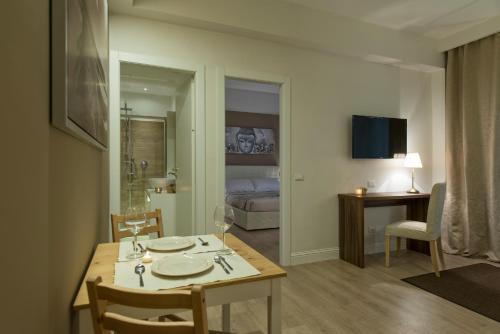 Aruna * Roma