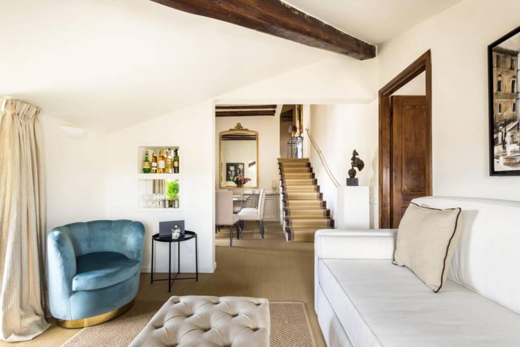 Palazzo Ruspoli Apartment *