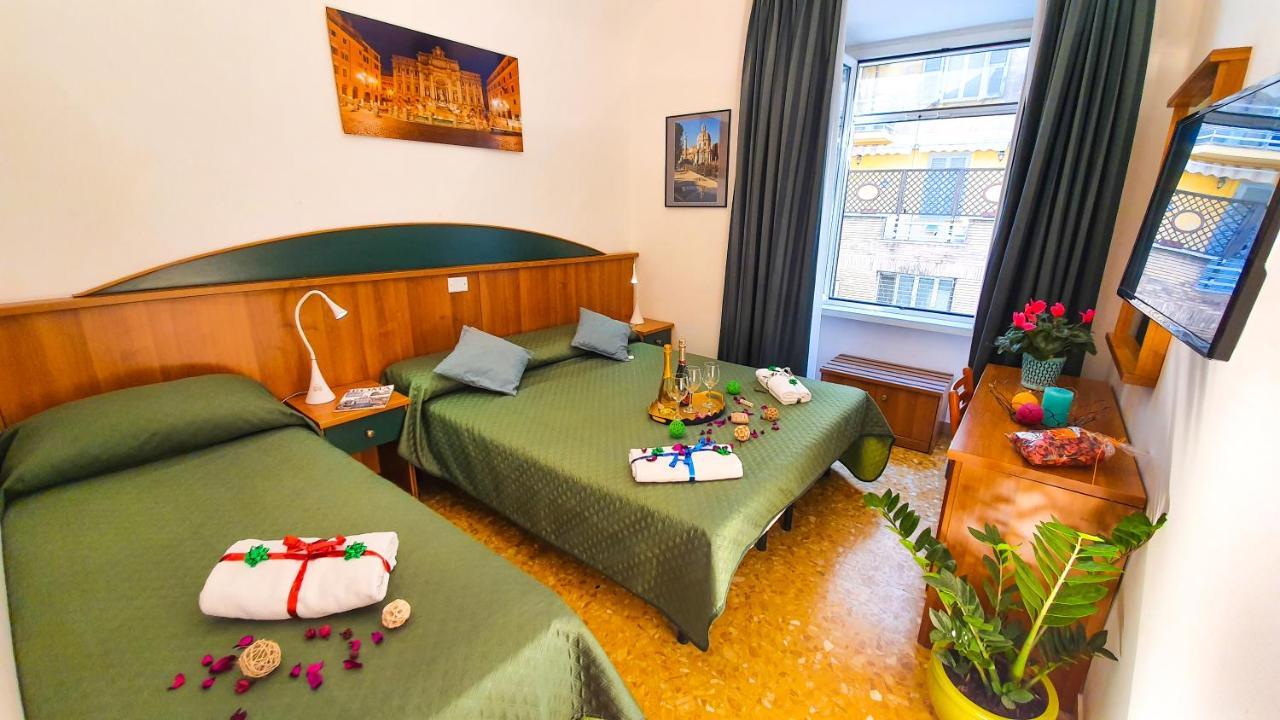 Guest house La Casa Verde Roma - Free Secure Parking If You Book 3 Nights