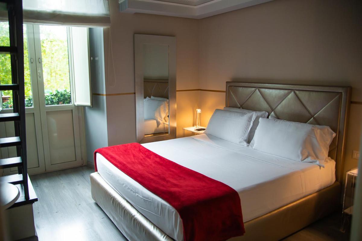 Luxury On The River Guest house Rome