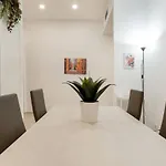 Iflat Lovely And Bright 2 Bed Flat Near Termini