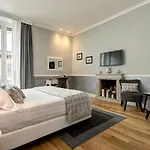 Relais De L\'Opera Luxury Rooms