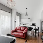 Scarfoglio Apartment, 4 persone, 2 camere, balcone, Wi-Fi, Stazione Tiburtina