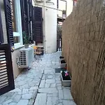 Elegante Open Space Con Vasca Idromassaggio A Trastevere