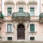 Iflat Sunny And Colorful Esquilino Apartment
