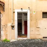 Rome Right In The Ancient Historical Center Two Bedrooms Two Bath, Up To 6 Pax