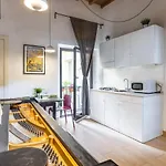 Musician Apartment Colosseo With Piano