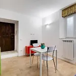 M&C San Pietro basement house