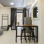 Historical Workshop Apartment - Fico