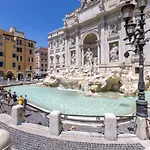 [FONTANA DI TREVI - 5 STELLE] Camera con balcone