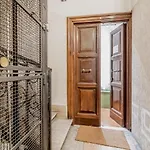 Athena\'S Apartment