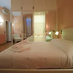Gardoce\'S Guest House