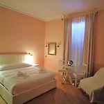 Gardoce\'S Guest House