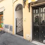 Iflat Light Apartment Near The Colosseum