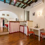 Colosseum Townhouse