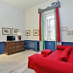 Studio Apt In Rome City Centre Via Gregoriana By Halldis