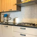 Stunning Apartment In Roma With 1 Bedrooms And Wifi