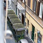 Trevi Rome Central House